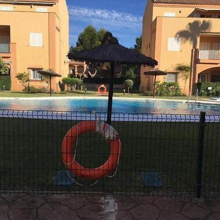 ノボ・サンクティ・ペトリAdosado En Novo Atlantico Golfアパートメント エクステリア 写真
